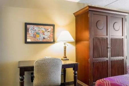 Eureka Springs Heritage Motel - 26