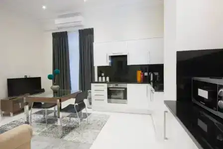 Queensgate Court - 294