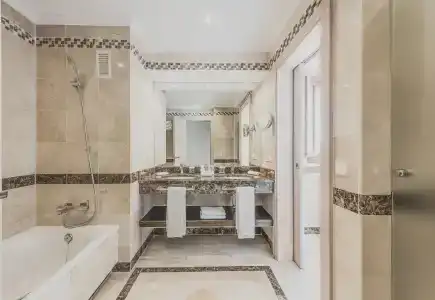 Puente Romano Beach Resort - 10