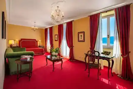 Grand Majestic - 135