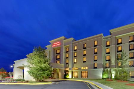 Hampton Inn and Suites South - 37