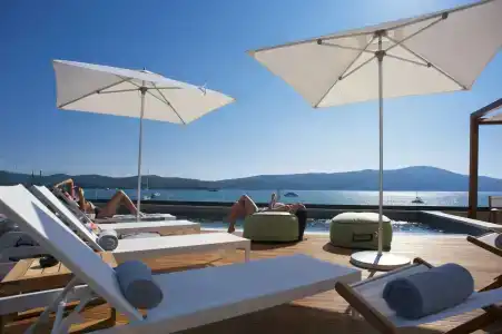 Boutique La Roche - 22