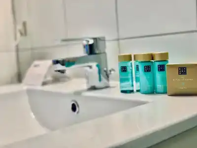 Aqua & Hostel - 8