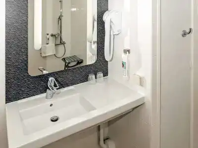 ibis Nîmes Ouest - A9 - 33
