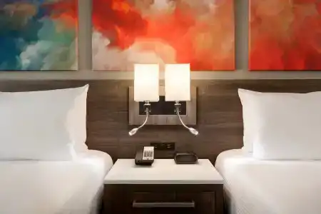 Buena Vista Suites Orlando - 3