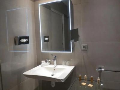 Mercure Paris Opéra Faubourg Montmartre - 64