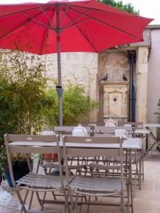 Le Clos Saint Martin - 1
