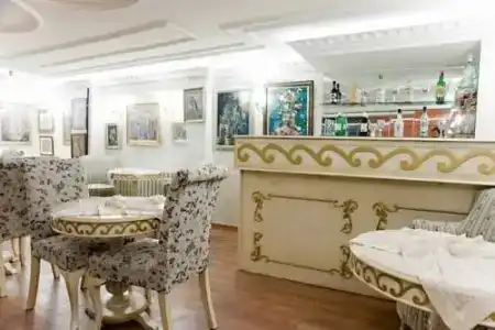 Romantic Mansion - 24