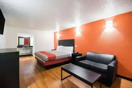 6-Houston, TX - Brookhollow - 34