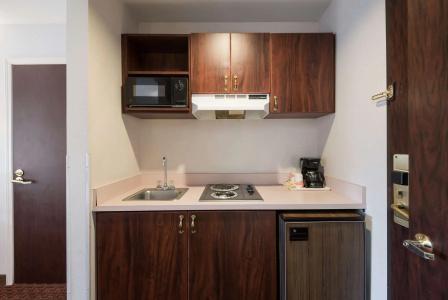 Quality Inn Grand Suites Bellingham - 52