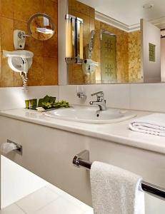 Holiday Inn Athens Attica Av, Airport w., An Ihg - 36
