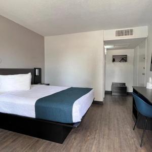 6-Bakersfield, CA - South - 26