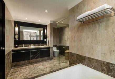 Ascott - 81