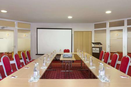 Ramada & Suites Kranjska Gora - 10