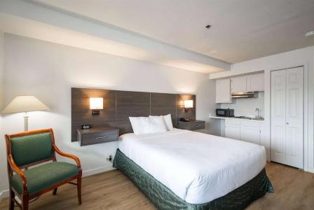 Baymont INN & Suites by Wyndham - 41