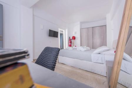 Blue Waves Suites & - 49