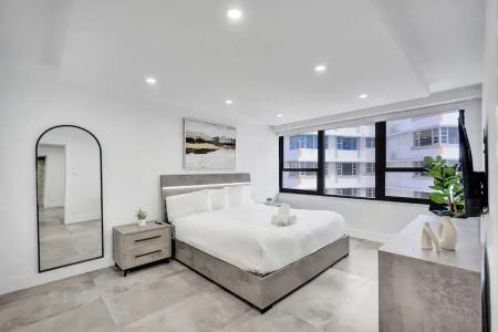 The Alexander All Suites - 340