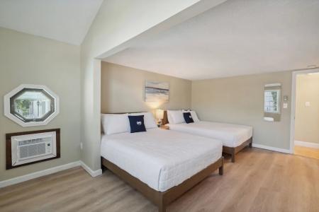 Stage Run by the Sea - 55