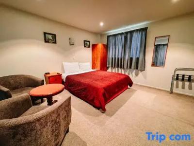 Bealey Avenue - 54