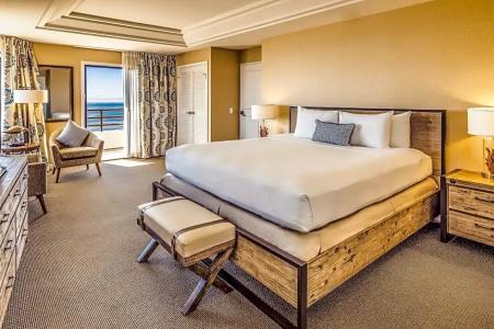 The Waterfront Beach Resort, A Hilton - 266