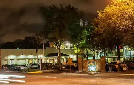 Best Western Savannah Historic District - 23