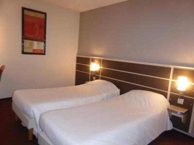 b&b hôTel Pau zéNith - 1