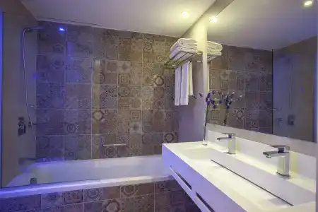 Atlantica Aeneas Resort & Spa - 9