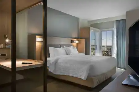 SpringHill Suites by Marriott - 41