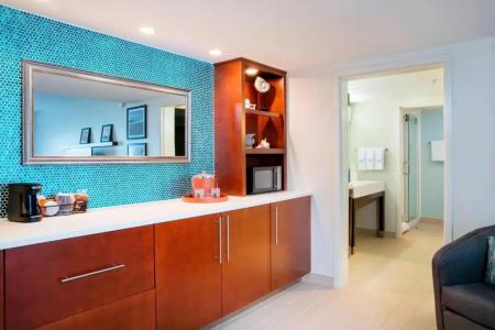 Courtyard by Marriott Barefoot Landing - 39