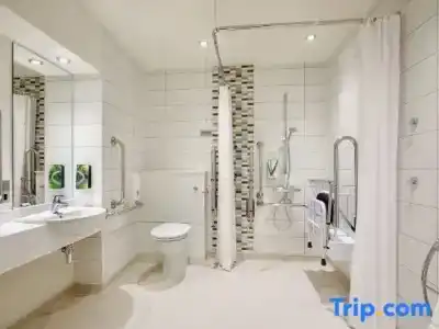 Premier Inn Euston - 34