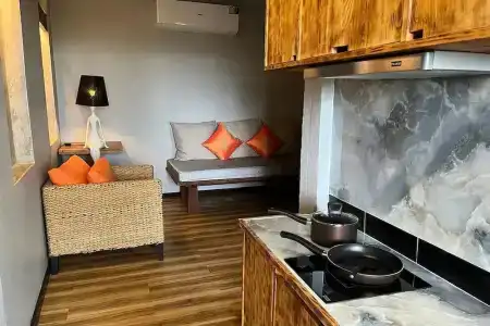 Tanya Baan Bon Doi - 60