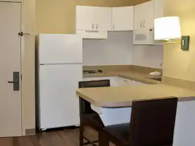 Extended Stay America Suites - - Airport - 23