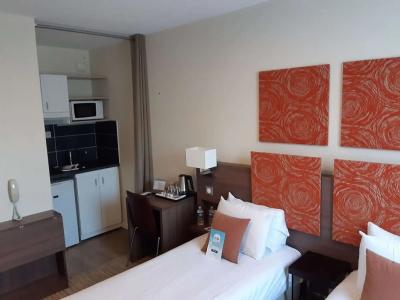 Kyriad Chambéry Centre - Hôtel et Résidence - 4