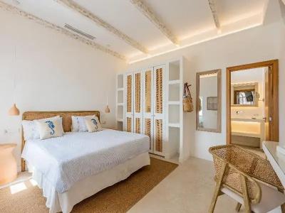 The Sea Club - 205