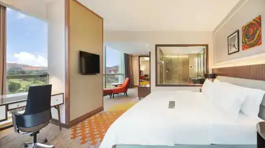 Le Meridien - 90