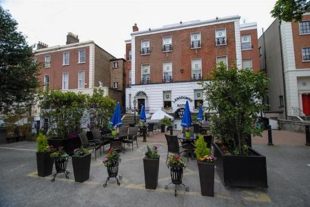 The Lansdowne - 9