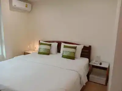 V Check inn Sukhumvit 22 - 99