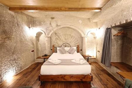 Sarnich Cave Suites - 71