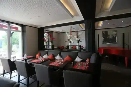 Chez Maman & Restaurant - 12