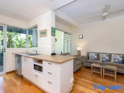 Verandahs Boutique - 72