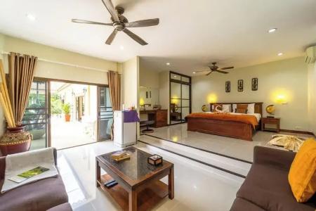 Siam Court - 13