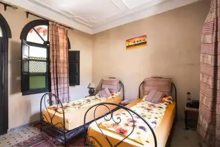 Riad Losra - 38