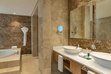 Four Points by Sheraton Production City - 55