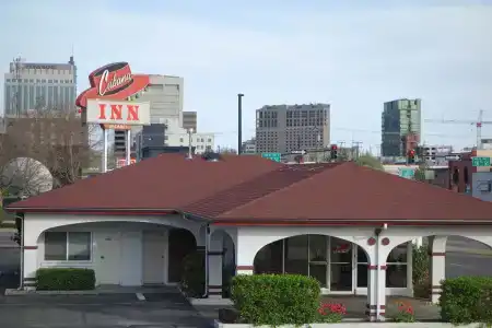Cabana Inn - - 11