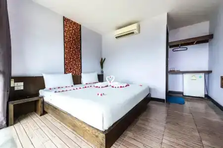 Phi Phi Sea Sky Resort - 24