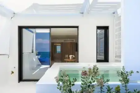 The Island Concept Luxury Boutique - 35