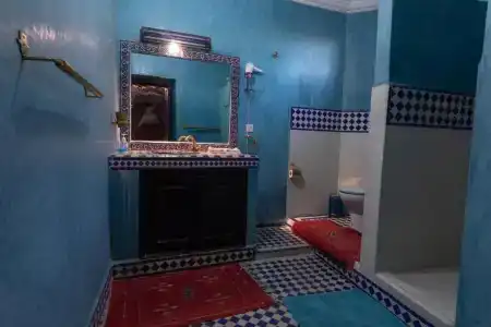 Riad Losra - 29