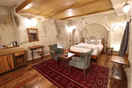 Sarnich Cave Suites - 69