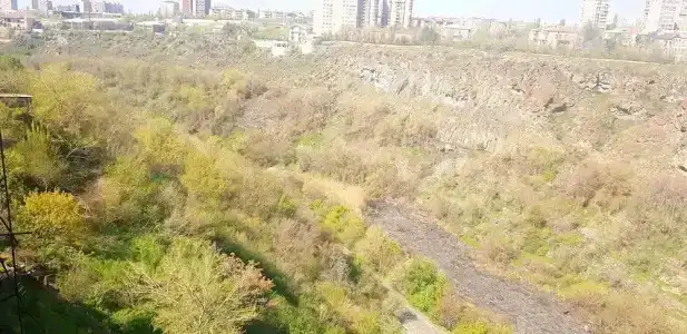 Bloor - 14