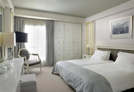 Njv Athens Plaza - 5